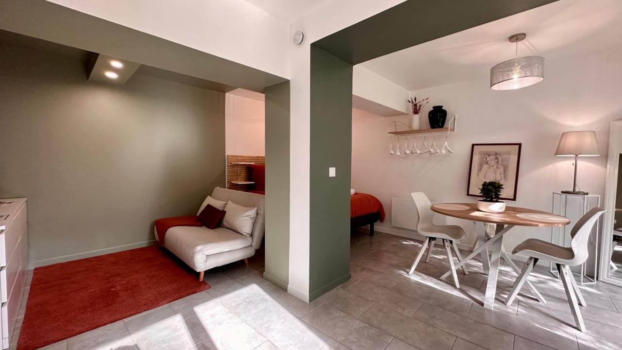 Apartmán L'Independant Nemours Exteriér fotografie